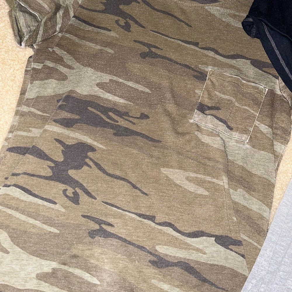 Assorted Graphic And Solid T-Shirts - image 4